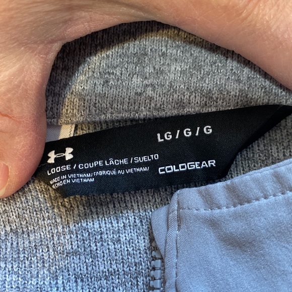 Mens Under Armour quarter zip - Picture 3 of 5